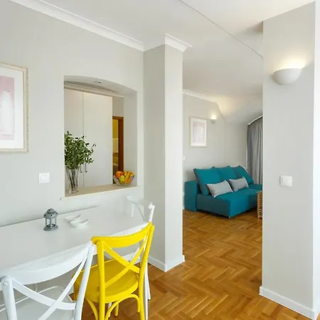 Dunav House