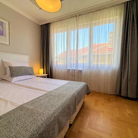 Dunav House