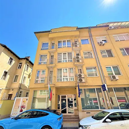 Dunav House Hotel
