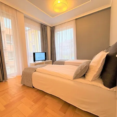 Dunav House