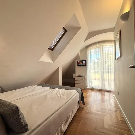 Dunav House