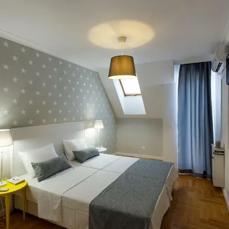 Dunav House Hotell 3*